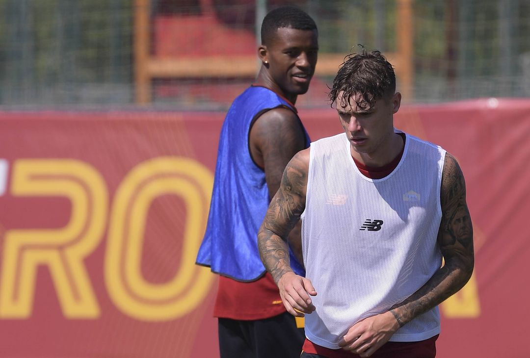 La Roma si allena sotto il sole di Trigoria. Zalewski torna in gruppo – FOTO GALLERY - immagine 14