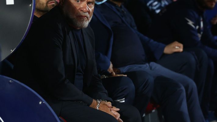 CROTONE, ITALY - MAY 22: Head coach of Crotone Serse Cosmi looks on during the Serie A match between FC Crotone at Stadio Comunale Ezio Scida on May 22, 2021 in Crotone, Italy. Sporting stadiums around Italy remain under strict restrictions due to the Coronavirus Pandemic as Government social distancing laws prohibit fans inside venues resulting in games being played behind closed doors (Photo by Maurizio Lagana/Getty Images) CROTONE, ITALY - MAY 22: Head coach of Crotone Serse Cosmi looks on during the Serie A match between FC Crotone at Stadio Comunale Ezio Scida on May 22, 2021 in Crotone, Italy. Sporting stadiums around Italy remain under strict restrictions due to the Coronavirus Pandemic as Government social distancing laws prohibit fans inside venues resulting in games being played behind closed doors (Photo by Maurizio Lagana/Getty Images)