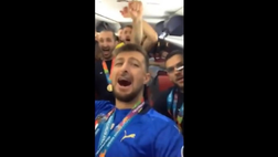 Italia, Acerbi fa partire il coro: “Mi piacciono le polpette” | VIDEO