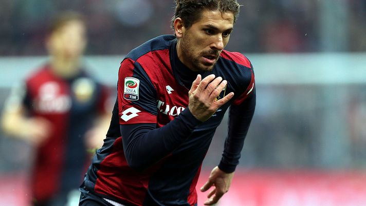 Cerci con la maglia del Genoa 