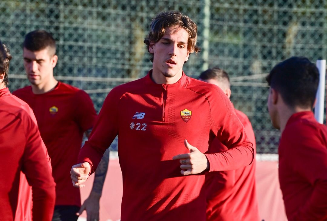 Mourinho respira: a Trigoria Pellegrini e Kumbulla in gruppo – FOTO GALLERY - immagine 37