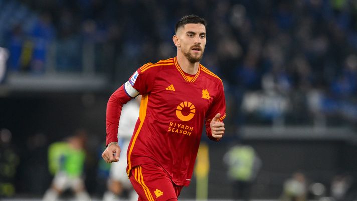 Getty Images Lazio-Roma 1-0 LE PAGELLE: Zalewski-Karsdorp, fascia vietata. Pellegrini malinconoia- immagine 1