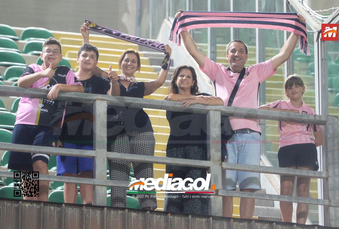 FOTOTIFO, Palermo-Perugia 2-0: i tifosi allo stadio Renzo Barbera (Gallery) - immagine 89