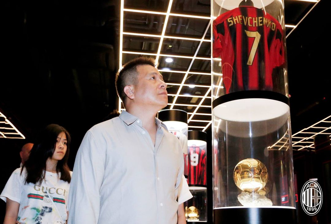 GALLERY – Yonghong Li in visita a Casa Milan - immagine 6