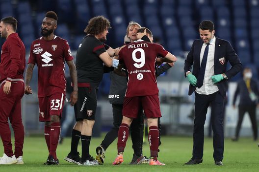 ROME, ITALY - MAY 18: Davide Nicola, Head Coach of Torino FC and Andrea Belotti of Torino FC interact following during the Serie A match between SS Lazio and Torino FC at Stadio Olimpico on May 18, 2021 in Rome, Italy. Sporting stadiums around Italy remain under strict restrictions due to the Coronavirus Pandemic as Government social distancing laws prohibit fans inside venues resulting in games being played behind closed doors. (Photo by Paolo Bruno/Getty Images) ROME, ITALY - MAY 18: Davide Nicola, Head Coach of Torino FC and Andrea Belotti of Torino FC interact following during the Serie A match between SS Lazio and Torino FC at Stadio Olimpico on May 18, 2021 in Rome, Italy. Sporting stadiums around Italy remain under strict restrictions due to the Coronavirus Pandemic as Government social distancing laws prohibit fans inside venues resulting in games being played behind closed doors. (Photo by Paolo Bruno/Getty Images)