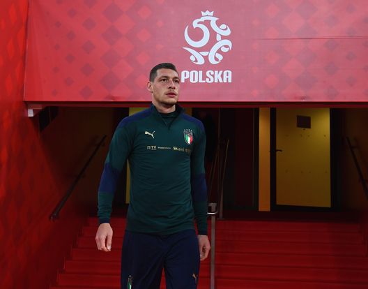 GDANSK, POLAND - OCTOBER 10:  Andrea Belotti of Italy enters the field during a training session at Energa Arena on October 10, 2020 in Gdansk, Poland.  (Photo by Claudio Villa/Getty Images) 