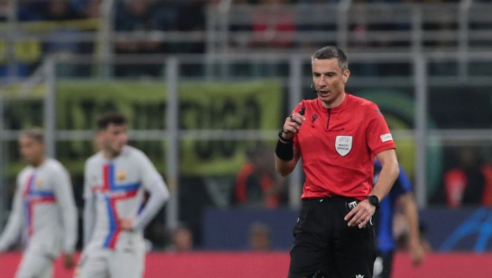 Getty Images Uefa, proteste ignorate: nessun provvedimento per arbitro e Var di Inter-Barcellona - immagine 1