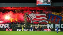 Tifosi in marcia al derby di Cracovia: Wisla a rischio salvezza, polizia in allerta