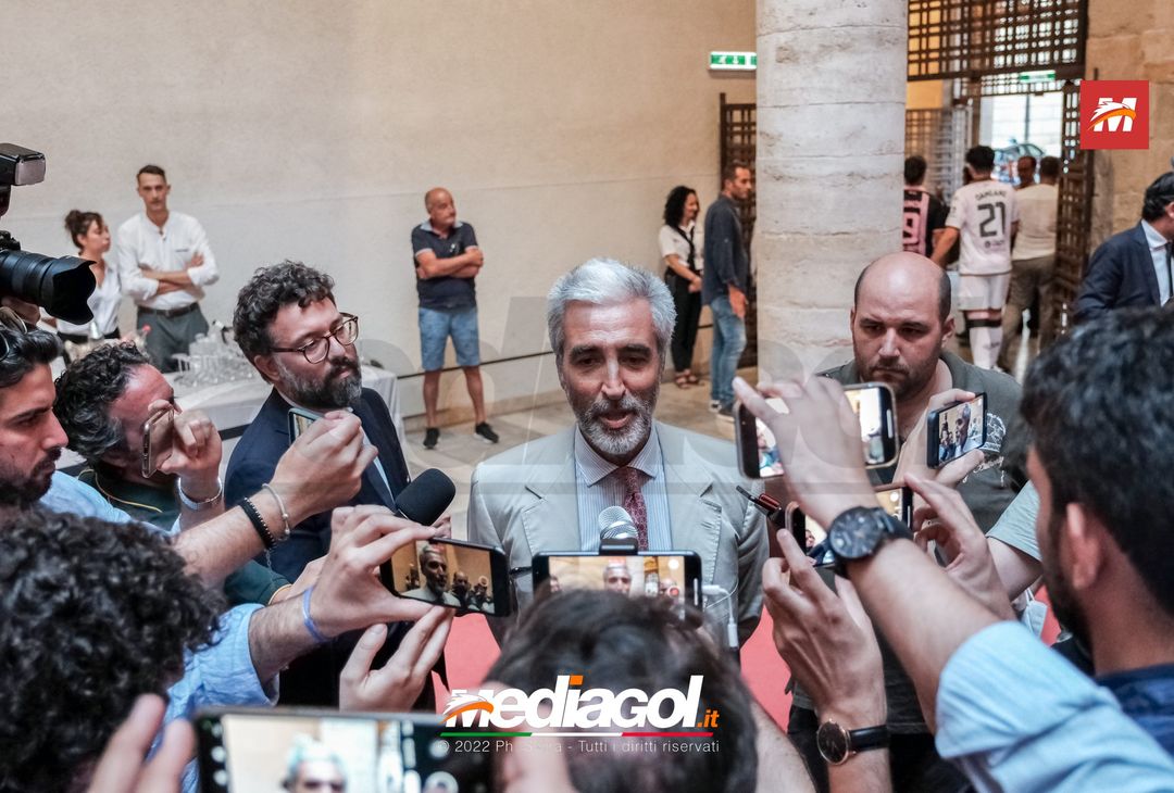 FOTO PALERMO, presentazione nuove maglie gara Palermo 2022/2023 (Gallery) - immagine 3
