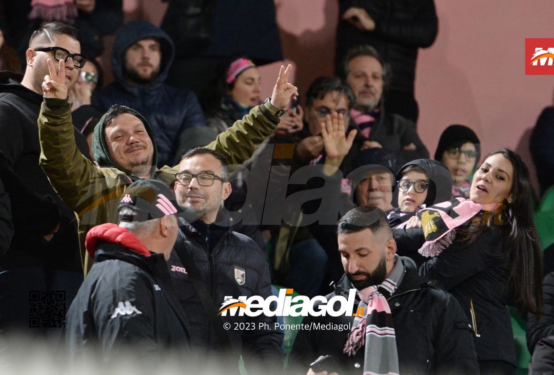 FOTOTIFO Palermo-Modena 5-2, gli scatti ai tifosi al “Renzo Barbera” (Gallery) - immagine 47