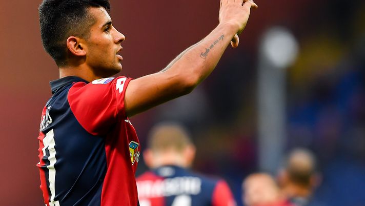 GENOA, ITALY - OCTOBER 28: Cristian Romero of Genoa celebrates after scoring a goal during the Serie A match between Genoa CFC and Udinese at Stadio Luigi Ferraris on October 28, 2018 in Genoa, Italy. (Photo by Paolo Rattini/Getty Images) GENOA, ITALY - OCTOBER 28: Cristian Romero of Genoa celebrates after scoring a goal during the Serie A match between Genoa CFC and Udinese at Stadio Luigi Ferraris on October 28, 2018 in Genoa, Italy. (Photo by Paolo Rattini/Getty Images)
