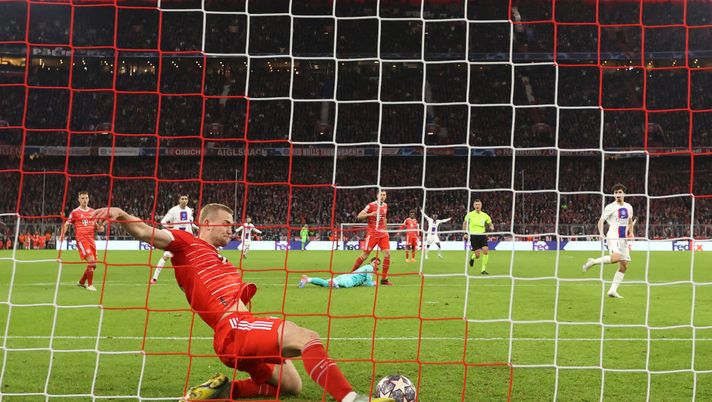 Sommer mantiene la promessa fatta a De Ligt: il cioccolato va ai poveri - immagine 1