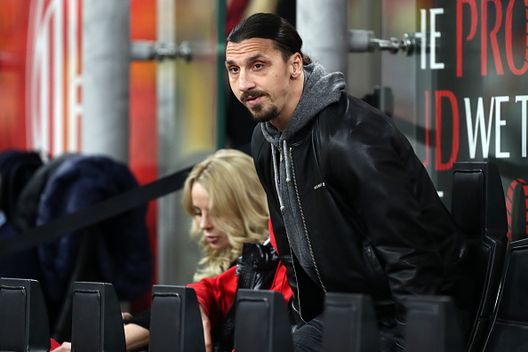 (Getty Images) Mino Raiola, Ibrahimovic in visita dal procuratore all’ospedale San Raffaele- immagine 2