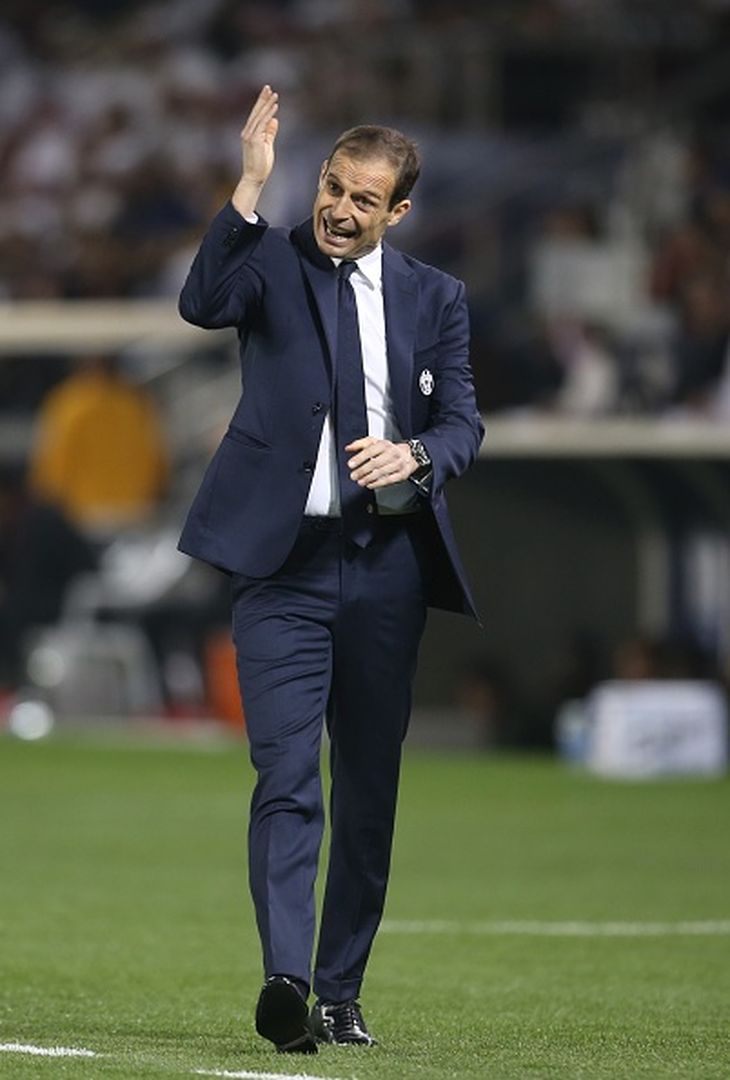  DOHA, QATAR - DECEMBER 23: Massimiliano Allegri, head coach of  of Juventus react  during the Supercoppa TIM Doha 2016 match between Juventus FC and AC Milan at the Jassim Bin Hamad Stadium on December 23, 2016 in Doha, Qatar. (Photo by AK BijuRaj/Getty Images) 