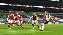 Tottenham in vetta grazie alle perle di Son e Kane: Arsenal piegato nel North London Derby davanti a 2000 tifosi