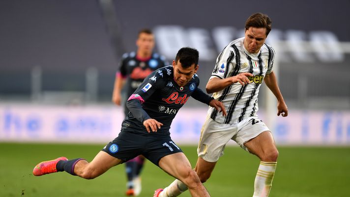 Hirving Lozano e Federico Chiesa (Photo by Valerio Pennicino/Getty Images)