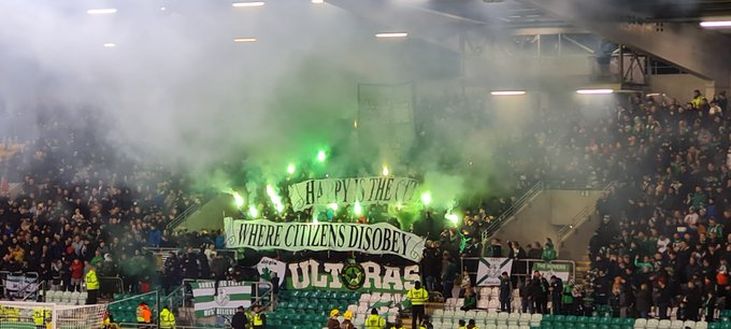 Sorge la luna contro la guerra: al derby di Dublino i cori della storica ribellione irlandese- immagine 2