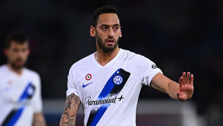 Gazzetta: “Calhanoglu da 6,5 verso Madrid: guida col gomito fuori dal finestrino” - immagine 1