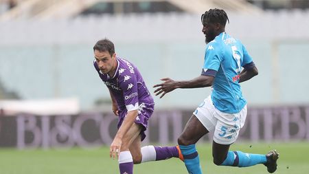 FLORENCE, ITALY - MAY 16: Giacomo Bonaventura of ACF Fiorentina in action during the Serie A match between ACF Fiorentina and SSC Napoli at Stadio Artemio Franchi on May 16, 2021 in Florence, Italy. (Photo by Gabriele Maltinti/Getty Images) FLORENCE, ITALY - MAY 16: Giacomo Bonaventura of ACF Fiorentina in action during the Serie A match between ACF Fiorentina and SSC Napoli at Stadio Artemio Franchi on May 16, 2021 in Florence, Italy. (Photo by Gabriele Maltinti/Getty Images)