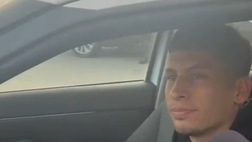 Olivera firma autografi ai tifosi, la reazione alla domanda su Mazzarri