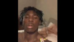 VIDEO / Kean è in ritiro con la Nazionale: c’è una donna in camera? Il giallo è tutto da ridere