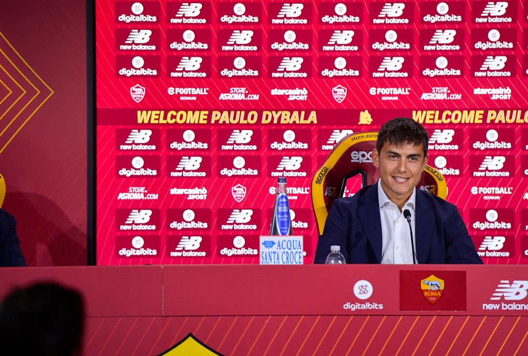 La conferenza stampa di presentazione di Dybala – FOTO GALLERY - immagine 7