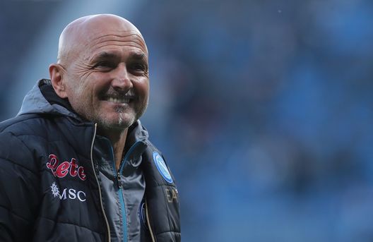 BERGAMO, ITALY - NOVEMBER 05: SSC Napoli coach Luciano Spalletti looks on prior to the Serie A match between Atalanta BC and SSC Napoli at Gewiss Stadium on November 05, 2022 in Bergamo, Italy. (Photo by Emilio Andreoli/Getty Images) Aquilani studia da tecnico “Pro” e ritrova un maestro in cattedra- immagine 2