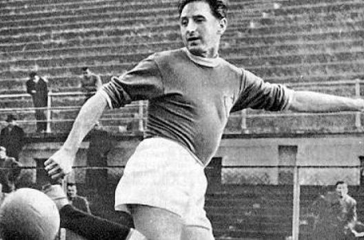 Silvio Piola in azione (foto wikipedia) Silvio Piola in azione (foto wikipedia)