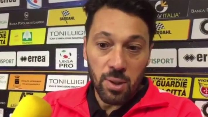 L'Arezzo perde il derby toscano di C a Pontedera e recrimina per gli episodi arbitrali con il suo tecnico Di Donato L'Arezzo perde il derby toscano di C a Pontedera e recrimina per gli episodi arbitrali con il suo tecnico Di Donato