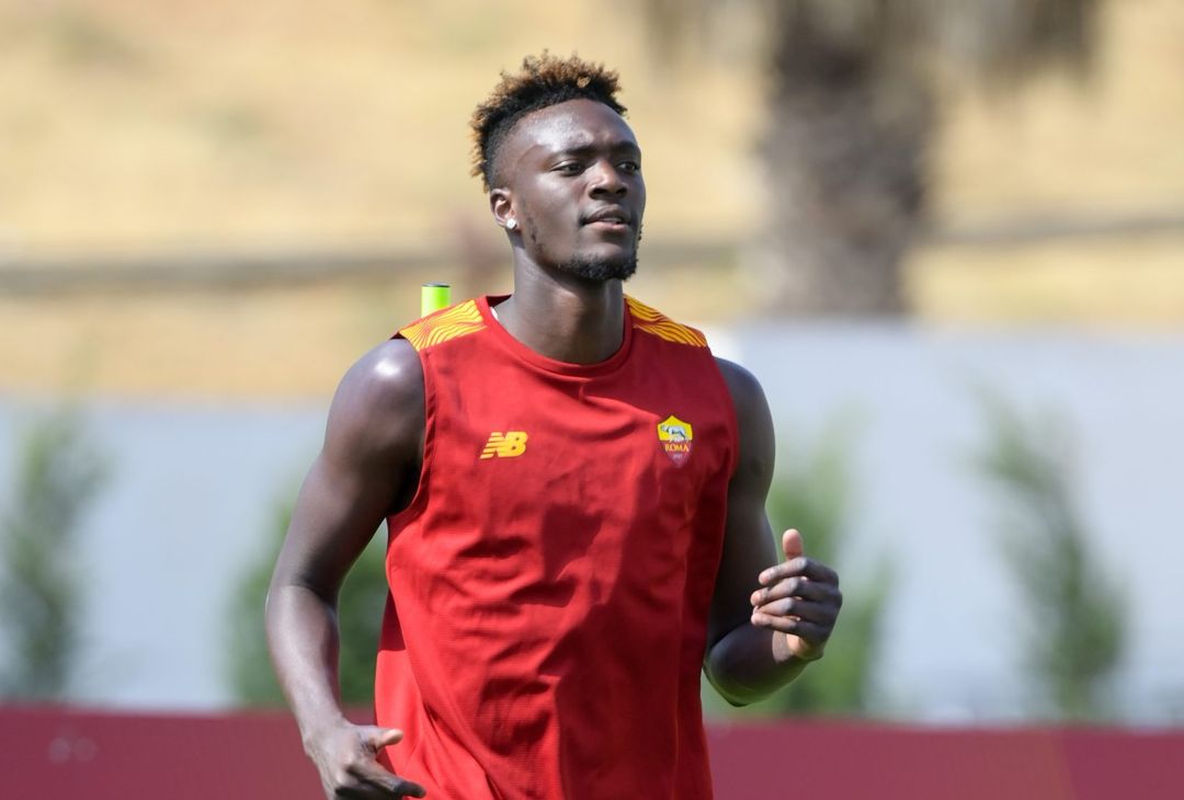 Roma in campo in Portogallo per l’allenamento mattutino – FOTO GALLERY - immagine 23