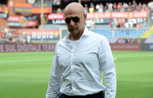 GENOA, GE - SEPTEMBER 16: Davide Ballardini head coach of Genoa during the serie A match between Genoa CFC and Bologna FC at Stadio Luigi Ferraris on September 16, 2018 in Genoa, Italy. (Photo by Paolo Rattini/Getty Images) GENOA, GE - SEPTEMBER 16: Davide Ballardini head coach of Genoa during the serie A match between Genoa CFC and Bologna FC at Stadio Luigi Ferraris on September 16, 2018 in Genoa, Italy. (Photo by Paolo Rattini/Getty Images)
