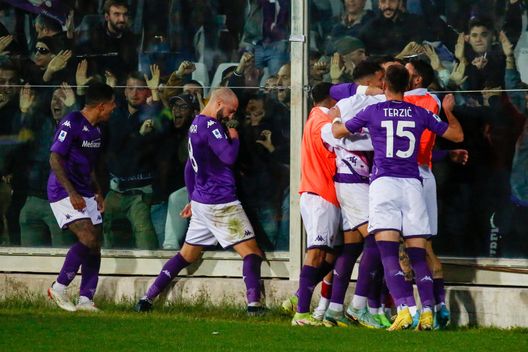 GERMOGLI PH: 9 NOVEMBRE 2022 FIRENZE STADIO ARTEMIO FRANCHI SERIE A FIORENTINA VS SALERNITANA NELLA FOTO ESULTANZA GOL JOVIC Ecco il gruppo viola: tra Mondiale, recuperi e vacanze- immagine 2