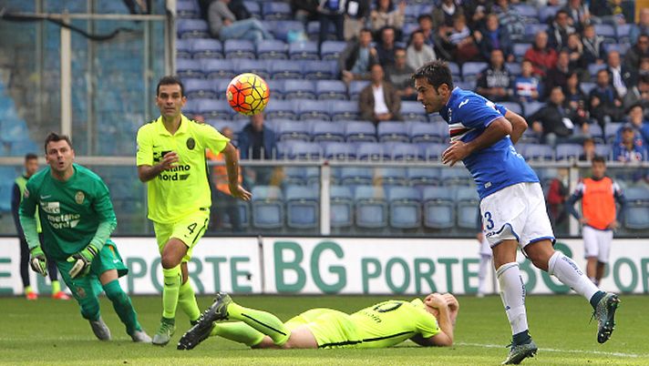 Serie A: la Sampdoria annienta l’Hellas Verona, 4-1 di Zenga a Mandorlini. I gialloblù vedono nero Serie A: la Sampdoria annienta l’Hellas Verona, 4-1 di Zenga a Mandorlini. I gialloblù vedono nero