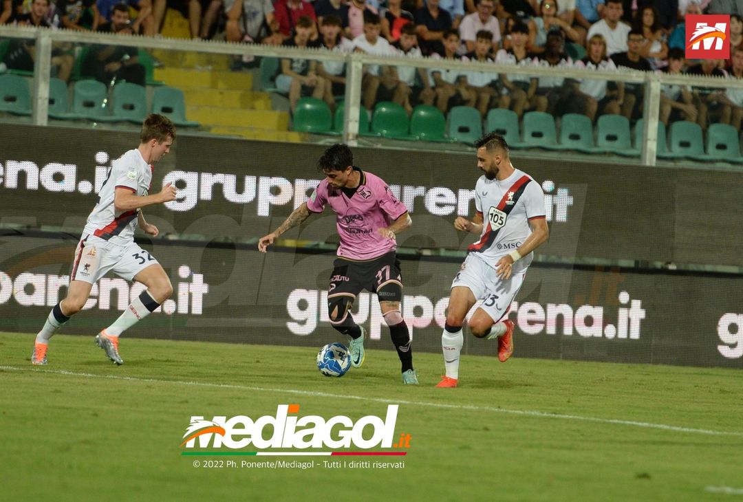 FOTO Palermo-Genoa 1-0: la gallery del big match della 5ª giornata di Serie B 2022-23 - immagine 4