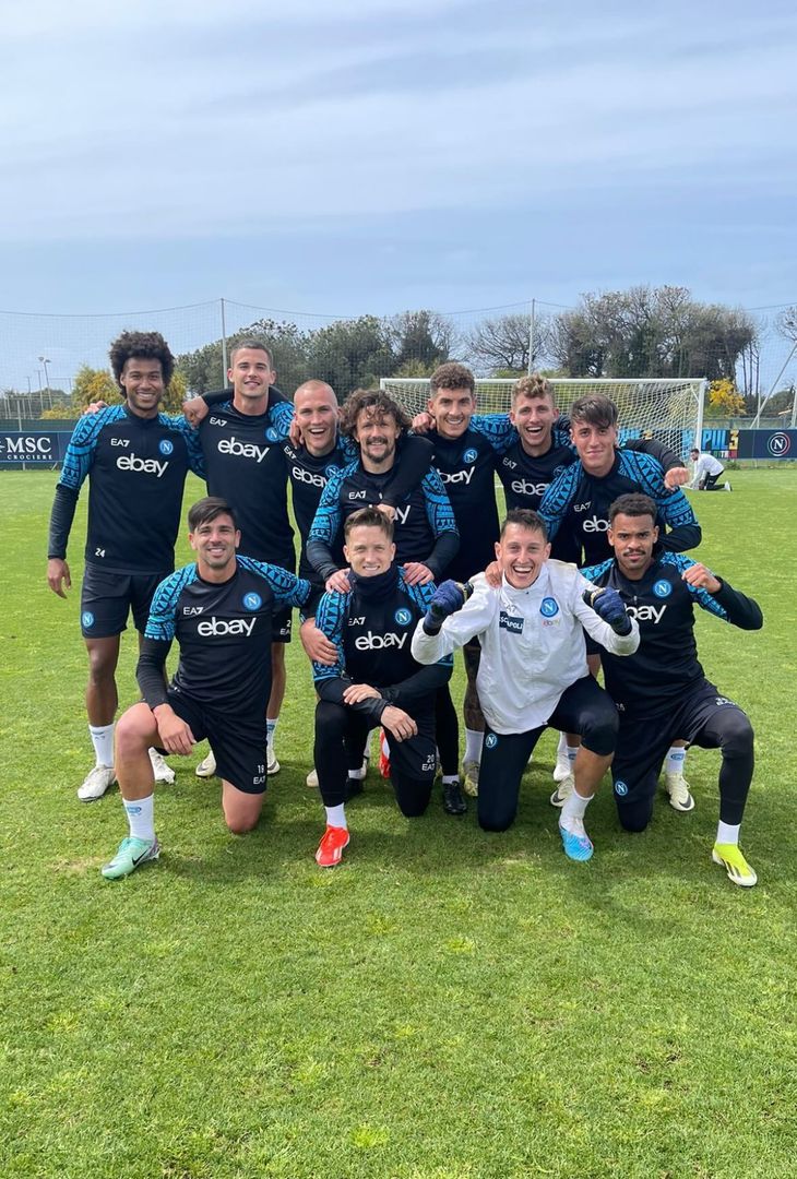 La squadra vincitrice della partitella