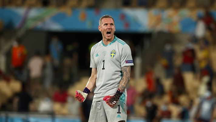 SEVILLE, SPAIN - JUNE 14: Robin Olsen of Sweden celebrates following the UEFA Euro 2020 Championship Group E match between Spain and Sweden at the La Cartuja Stadium on June 14, 2021 in Seville, Spain. (Photo by Marcelo Del Pozo - Pool/Getty Images) SEVILLE, SPAIN - JUNE 14: Robin Olsen of Sweden celebrates following the UEFA Euro 2020 Championship Group E match between Spain and Sweden at the La Cartuja Stadium on June 14, 2021 in Seville, Spain. (Photo by Marcelo Del Pozo - Pool/Getty Images)