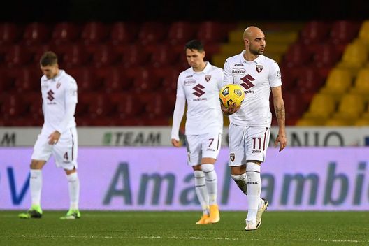 BENEVENTO, ITALY - JANUARY 22: Simone Zaza of Torino looks dejected after the 2nd Torino goal during the Serie A match between Benevento Calcio and Torino FC at Stadio Ciro Vigorito on January 22, 2021 in Benevento, Italy. (Photo by Francesco Pecoraro/Getty Images) BENEVENTO, ITALY - JANUARY 22: Simone Zaza of Torino looks dejected after the 2nd Torino goal during the Serie A match between Benevento Calcio and Torino FC at Stadio Ciro Vigorito on January 22, 2021 in Benevento, Italy. (Photo by Francesco Pecoraro/Getty Images)