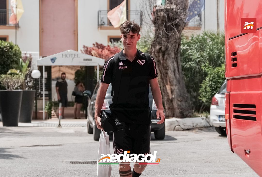 FOTO Bari-Palermo, rosanero in partenza da “Casena dei Colli” (Gallery) - immagine 22