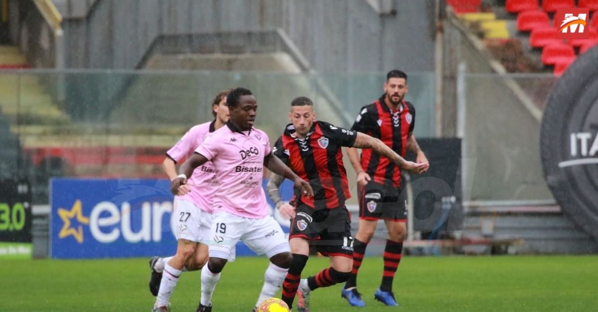 Serie C Girone C Palermo Foggia Ecco Dove Vedere La Gara In Diretta Tv E Streaming Mediagol