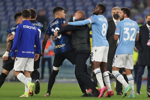 Lazio contro i nerazzurri Lazio contro i nerazzurri