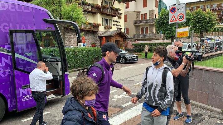 Ceccarini: “Vlahovic resterà a Firenze, si tratta sul rinnovo”. Su Nastasic… 