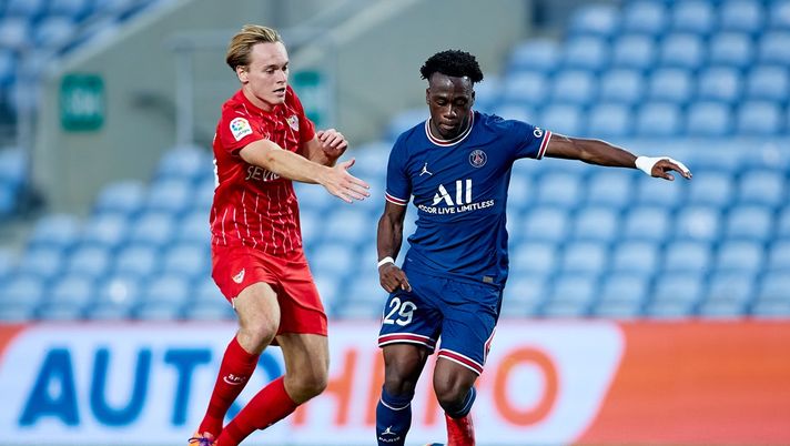Arnaud Kalimuendo, calciatore del PSG che interessa al Leeds