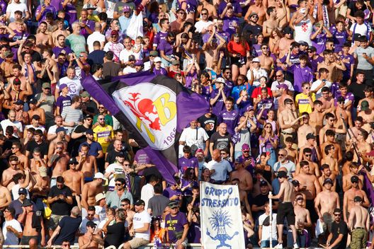 GERMOGLI PH: 14 AGOSTO 2022 FIRENZE STADIO ARTEMIO FRANCHI SERIE A FIORENTINA VS CREMONESE NELLA FOTO TIFOSI Tornano le notti europee! Fiorentina, 180′ che valgono gran parte della stagione- immagine 2