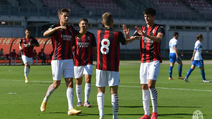 Un'esultanza del Milan Primavera di Federico Giunti (credits: acmilan.com)