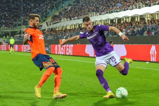 GERMOGLI PH: 27 OTTOBRE 2022 FIRENZE STADIO ARTEMIO FRANCHI CONFERENCE LEAGUE FIORENTINA VS ISTANBUL BASAKSEHIR NELLA FOTO TERZIC Terzic e il Bologna si vogliono, ma Italiano non vorrebbe perderlo- immagine 2