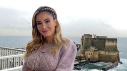 Diletta Leotta sorridente con Napoli sullo sfondo: “Sempre bello tornare qua!”