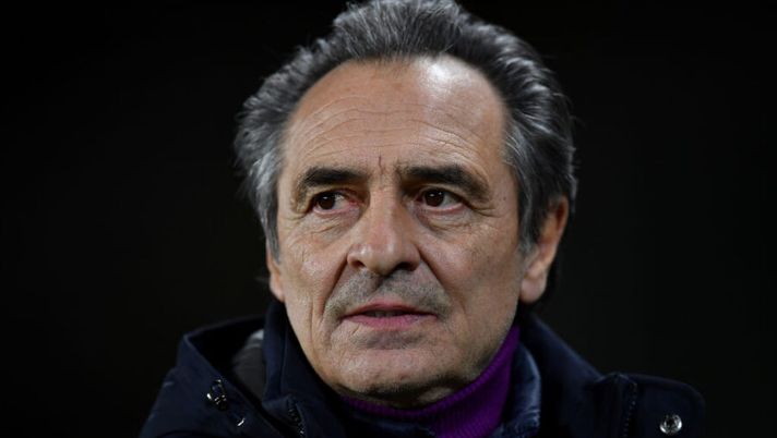 TURIN, ITALY - JANUARY 29: Head Coach of ACF Fiorentino Cesare Prandelli looks on prior to the Serie A match between Torino FC and ACF Fiorentina at Stadio Olimpico di Torino on January 29, 2021 in Turin, Italy. (Photo by Valerio Pennicino/Getty Images) Prandelli: “Ora diventerà più difficile per Vlahovic! Ribery mi ha detto che è vecchio…” - immagine 1