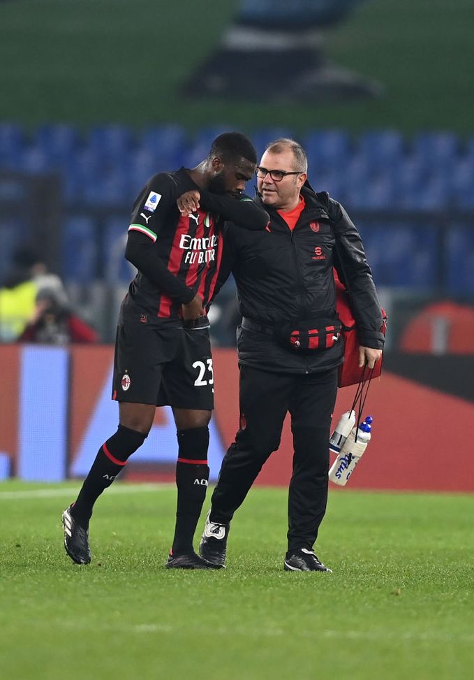 (Photo by Claudio Villa/AC Milan via Getty Images) Brozovic ci prova, Tomori quasi out: meno dieci giorni al derby di Milano- immagine 2