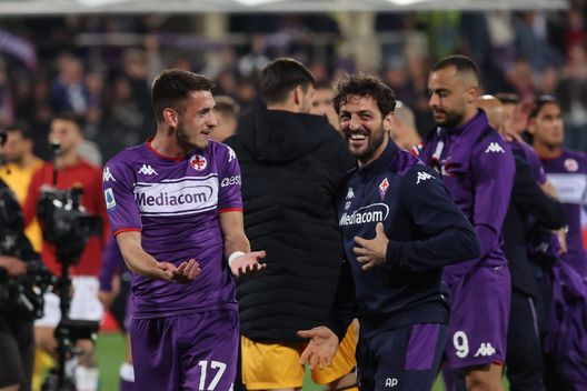 GERMOGLI PH: 09 MAGGIO 2022 FIRENZE STADIO ARTEMIO FRANCHI PARTITA CAMPIONATO SERIE A 2021 2022 FIORENTINA VS ROMA NELLA FOTO © FOTOCRONACHE GERMOGLI Italiano, ultima curva prima del traguardo. Europa impensabile a inizio stagione- immagine 2