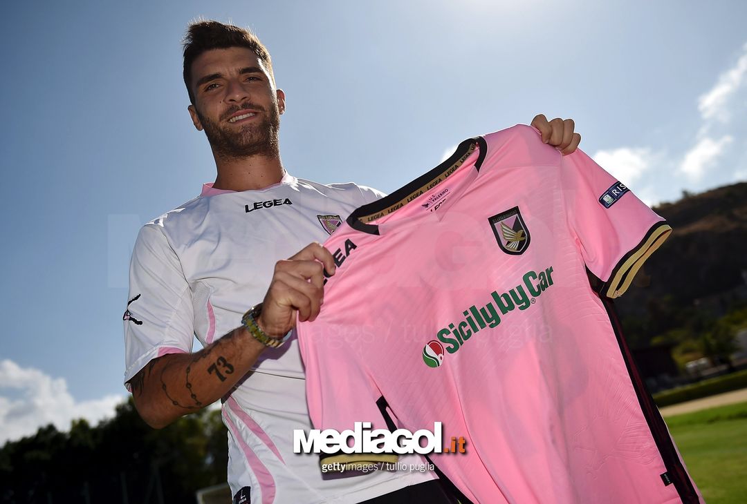  PALERMO, ITALY - SEPTEMBER 04:  Gaetano Monachello poses during his presentation as a new player of US Citta' di Palermo at Carmelo Onorato sport center on September 4, 2017 in Palermo, Italy.  (Photo by Tullio M. Puglia/Getty Images) 